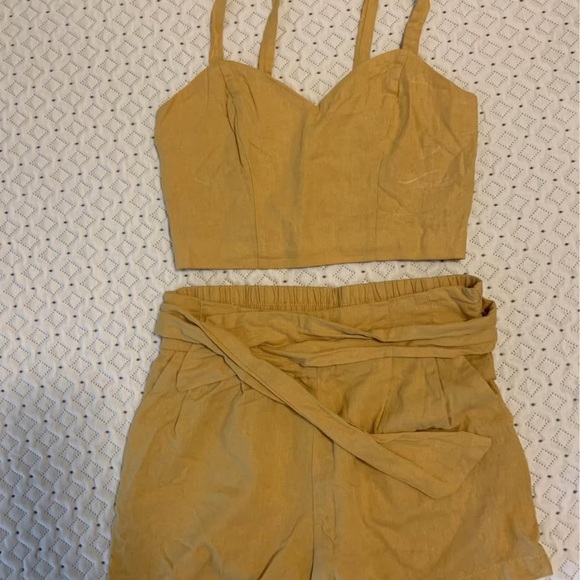 Dynamite Yellow Linen Set - Picture 2 of 2
